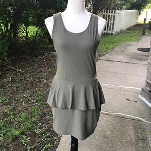 Hot Kiss☀️Army green peplum dress